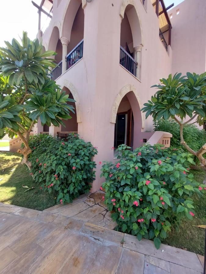 Ground Floor Apartment By Circular Pool In Talabay アカバ エクステリア 写真