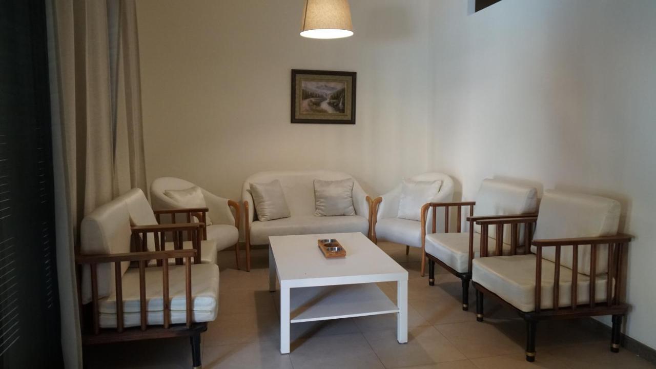 Ground Floor Apartment By Circular Pool In Talabay アカバ エクステリア 写真