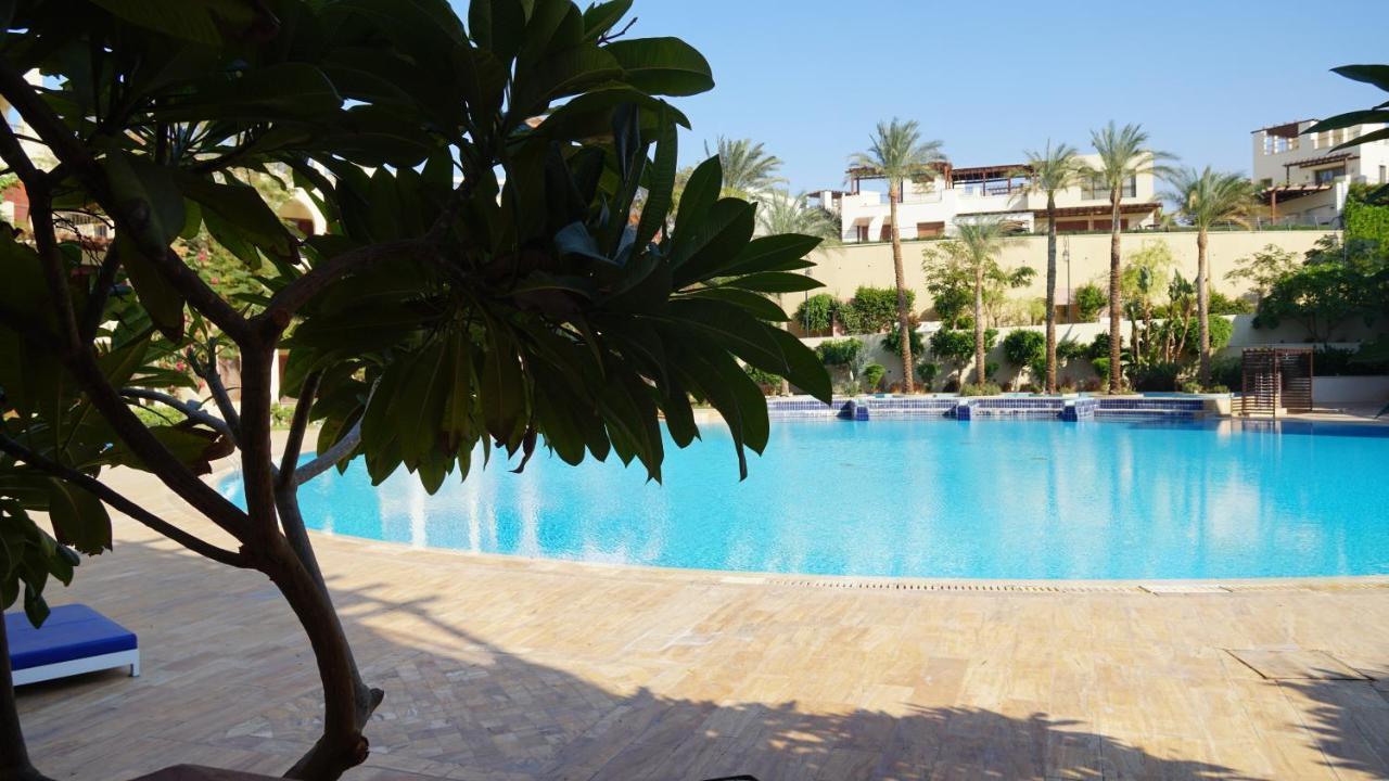 Ground Floor Apartment By Circular Pool In Talabay アカバ エクステリア 写真